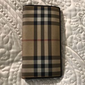 Burberry  wallet